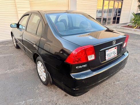 Used 2004 Honda Civic LX image 9