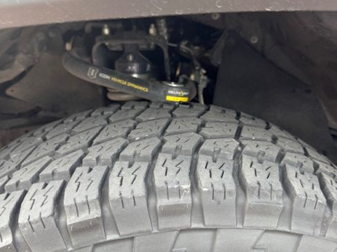 Used 2016 Toyota Tacoma TRD Off-Road image 12