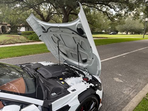Used 2021 Jaguar F-TYPE R AWD/4WD image 17