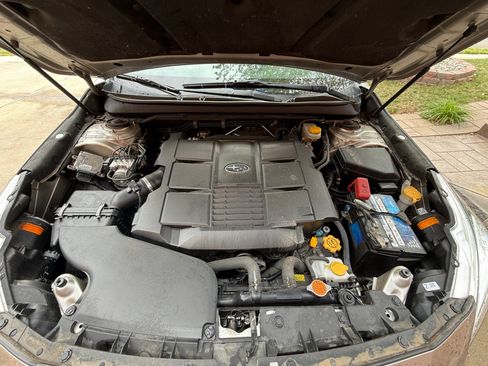 Used 2015 Subaru Outback 3.6R Limited AWD/4WD image 19