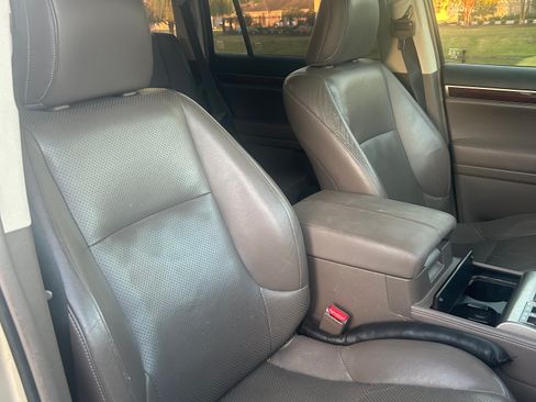 Used 2010 Lexus GX 460 w/ Comfort Plus Pkg AWD/4WD image 10