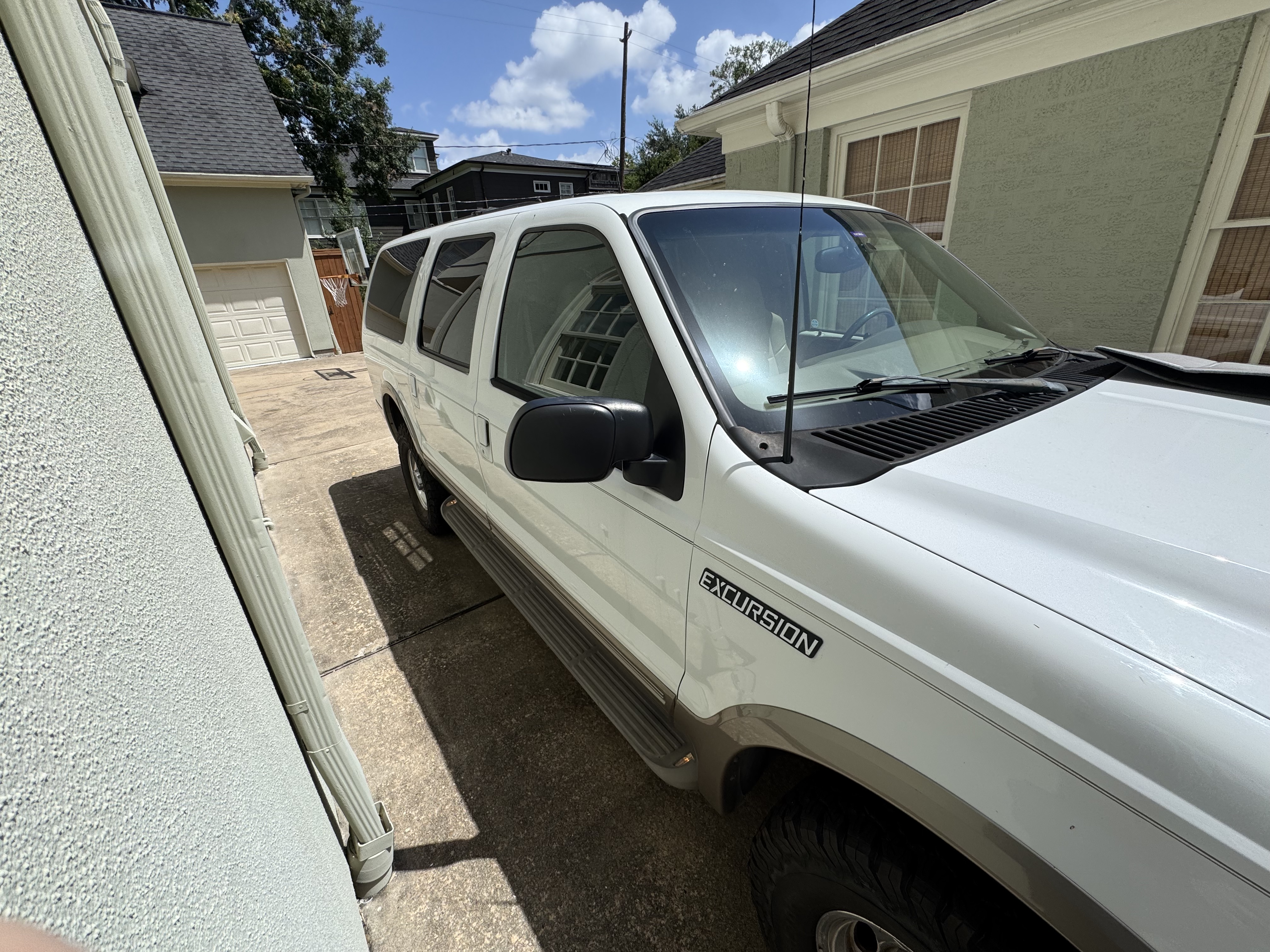 Used 2002 Ford Excursion Limited AWD/4WD image 7