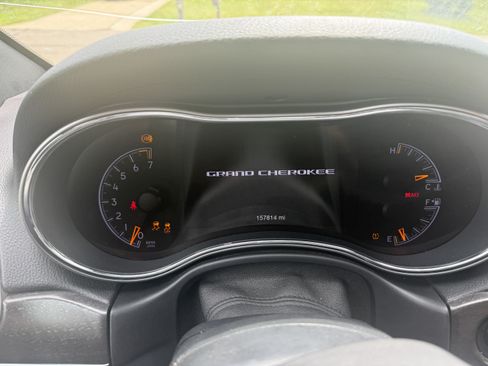 Used 2018 Jeep Grand Cherokee Limited w/ Luxury Group II AWD/4WD image 11