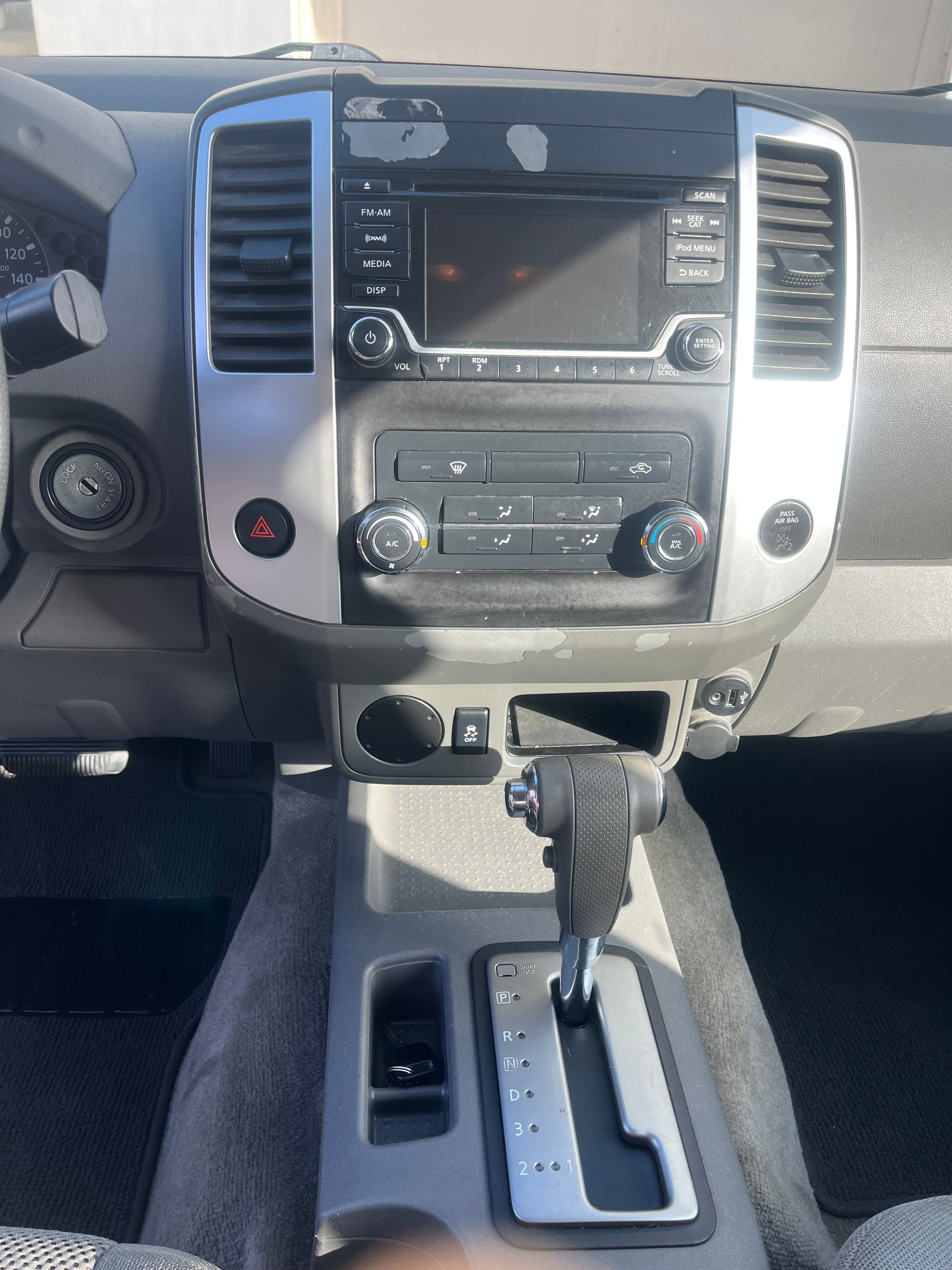 Used 2017 Nissan Frontier SV RWD image 13
