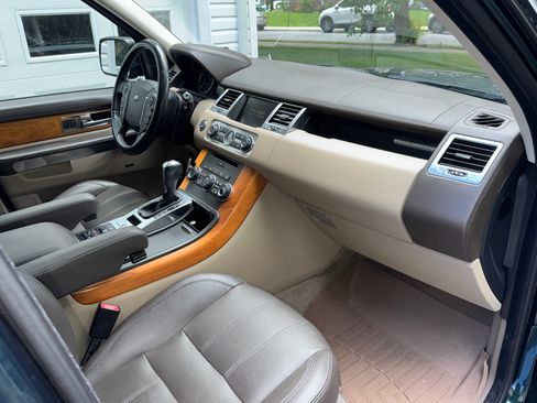 Used 2012 Land Rover Range Rover Sport HSE LUX w/ Luxury Interior Pkg AWD/4WD image 17