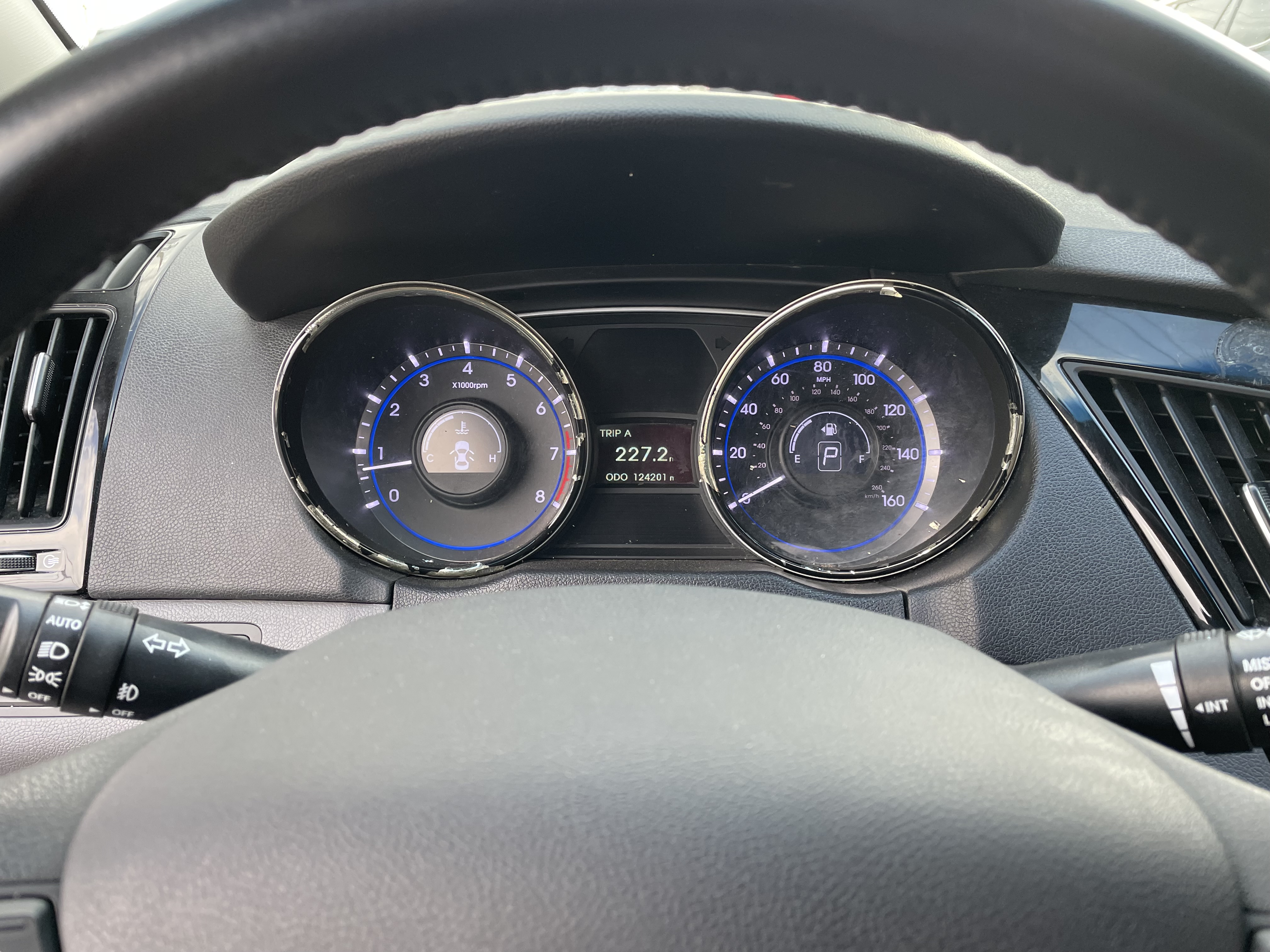 Used 2013 Hyundai Sonata Limited w/ Premium Pkg FWD image 13