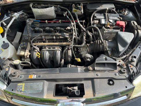 Used 2008 Ford Focus SE FWD image 14