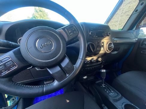 Used 2016 Jeep Wrangler Sport image 19