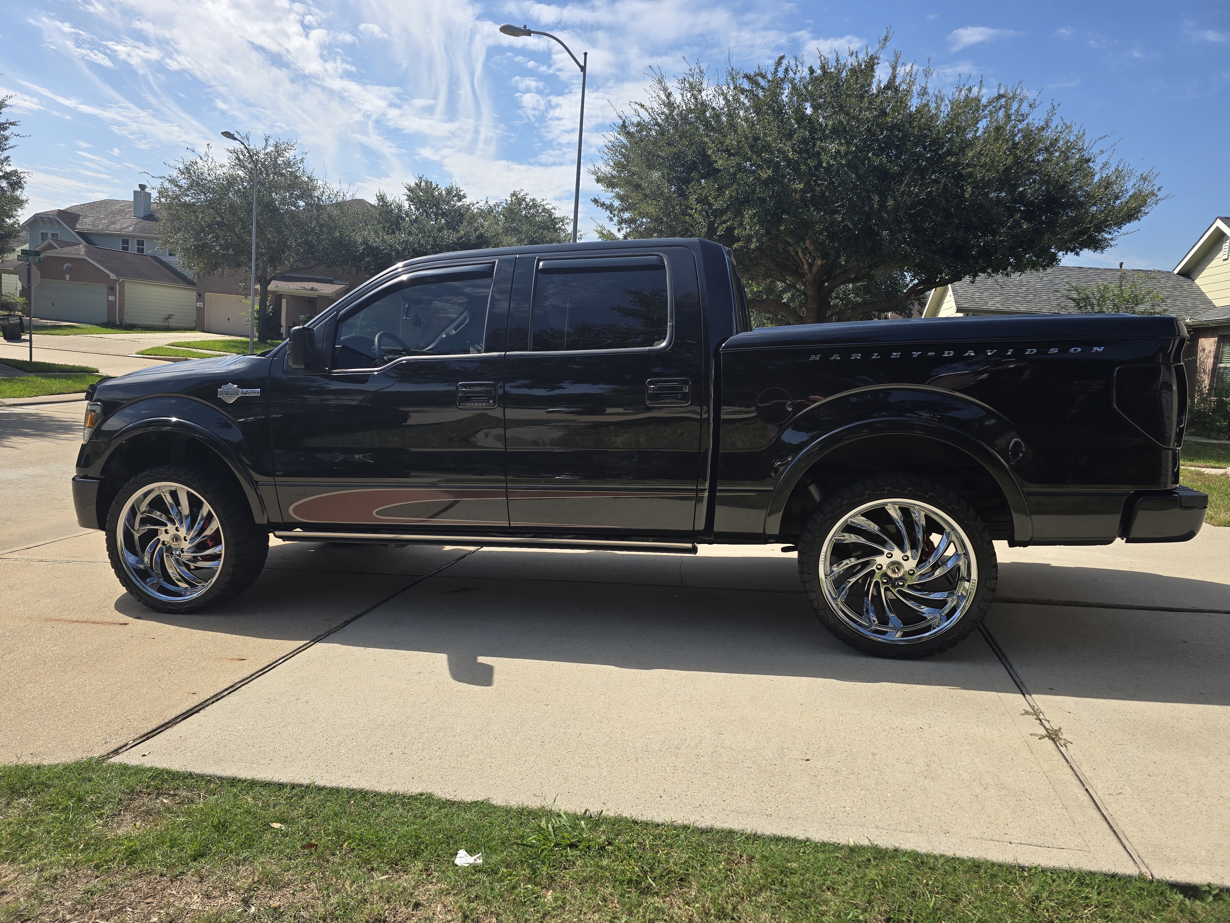 Used 2010 Ford F150 Harley-Davidson RWD image 14