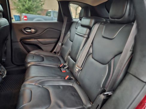 Used 2014 Jeep Cherokee Trailhawk w/ Leather Interior Group image 16