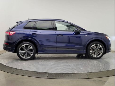 Used 2023 Audi Q4 e-tron Premium w/ Convenience Package image 22