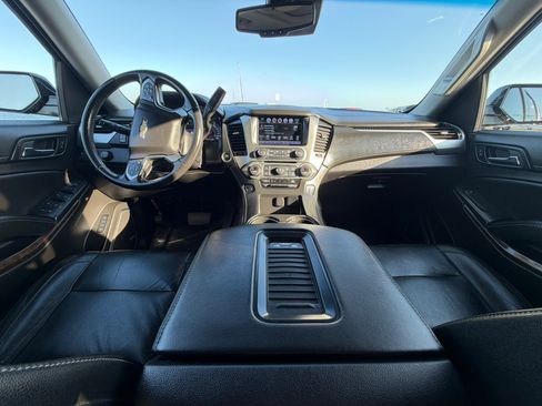 Used 2017 Chevrolet Suburban LT AWD/4WD image 12