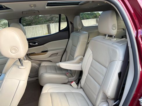Used 2017 GMC Acadia Denali w/ Technology Package AWD/4WD image 14