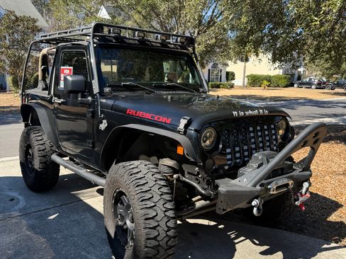 Used 2011 Jeep Wrangler Rubicon w/ Dual Top Group image 15