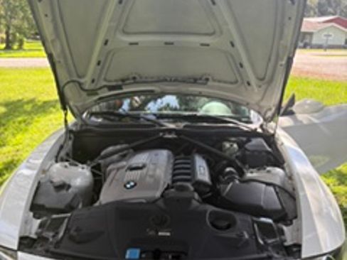 Used 2006 BMW Z4 3.0i RWD image 14