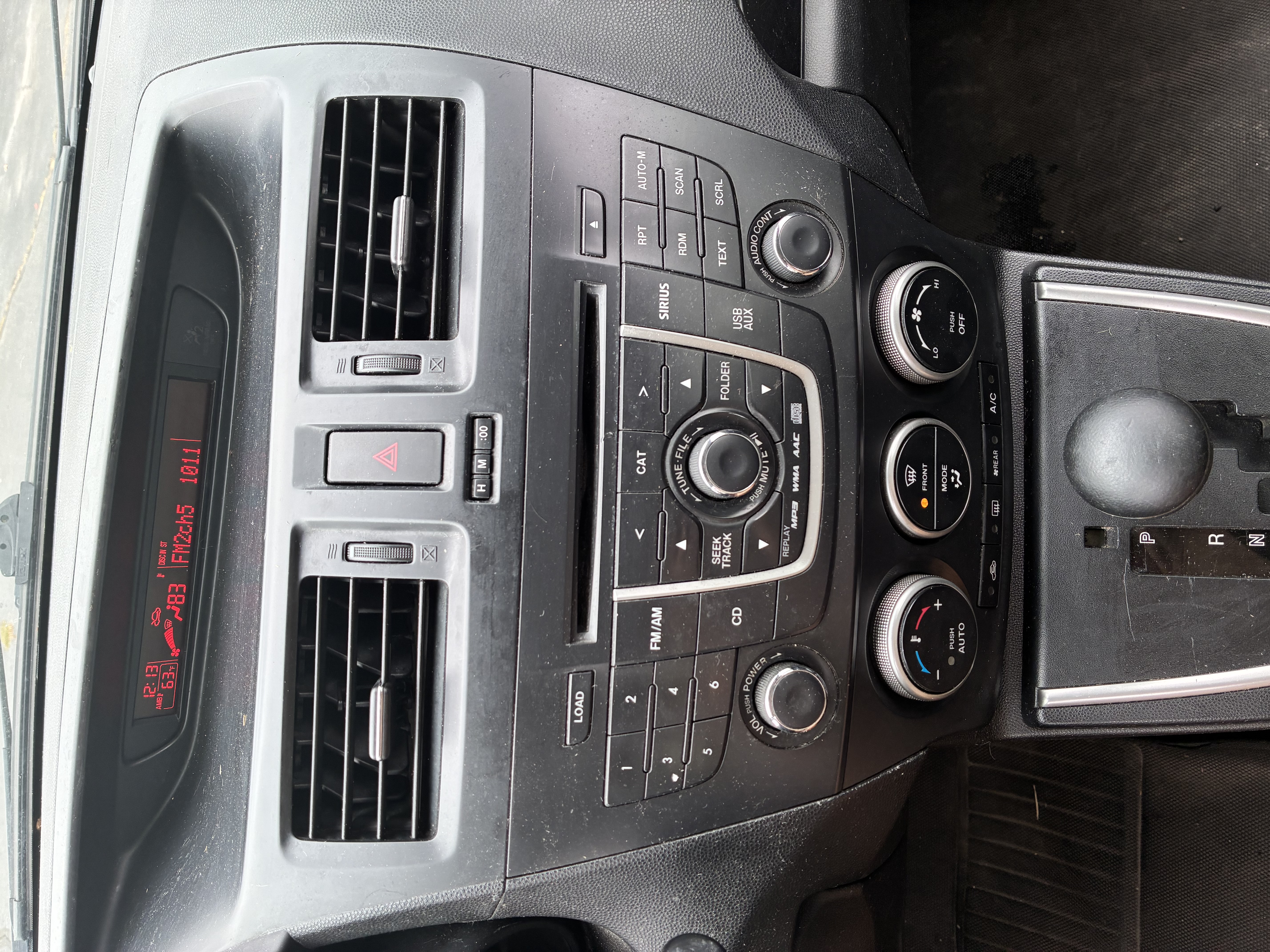 Used 2014 MAZDA MAZDA5 Sport FWD image 2