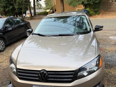 Used 2015 Volkswagen Passat 1.8T SE