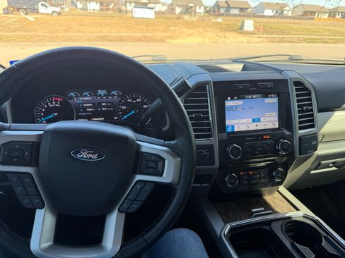 Used 2017 Ford F250 Lariat w/ Lariat Ultimate Package image 11