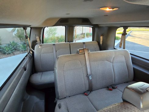 Used 2020 Chevrolet Express 3500 LS image 18