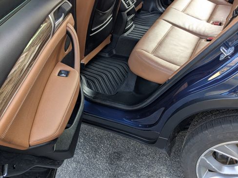 Used 2017 BMW X3 xDrive28i image 11