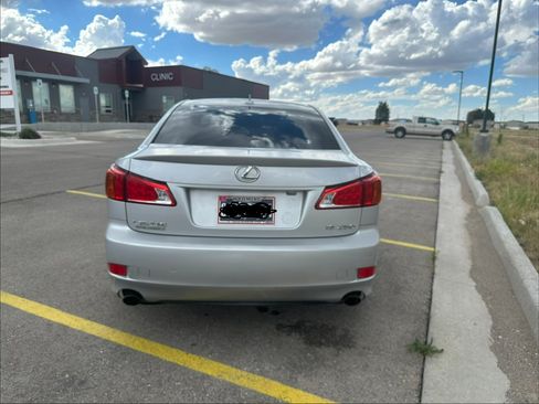 Used 2010 Lexus IS 250 w/ Premium Pkg Value Edition RWD image 5