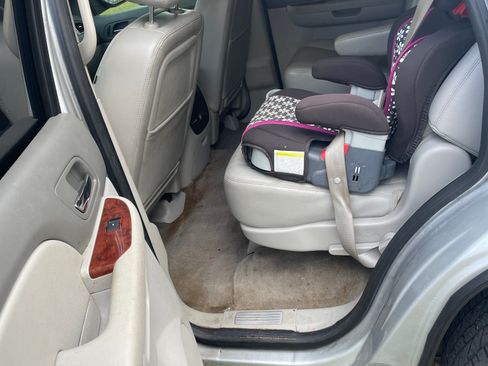 Used 2013 Chevrolet Tahoe LTZ image 7