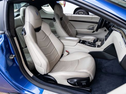 Used 2014 Maserati GranTurismo Sport image 14