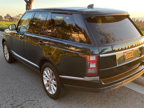 Used 2017 Land Rover Range Rover image 10