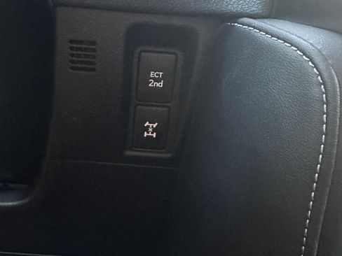 Used 2022 Lexus GX 460 AWD/4WD image 11