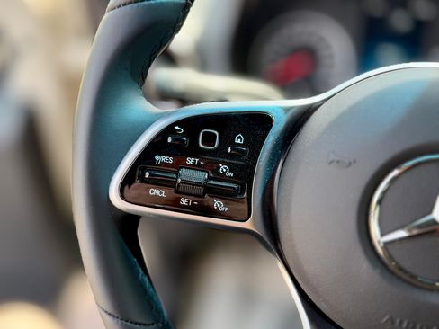 Used 2022 Mercedes-Benz Sprinter 2500 image 8