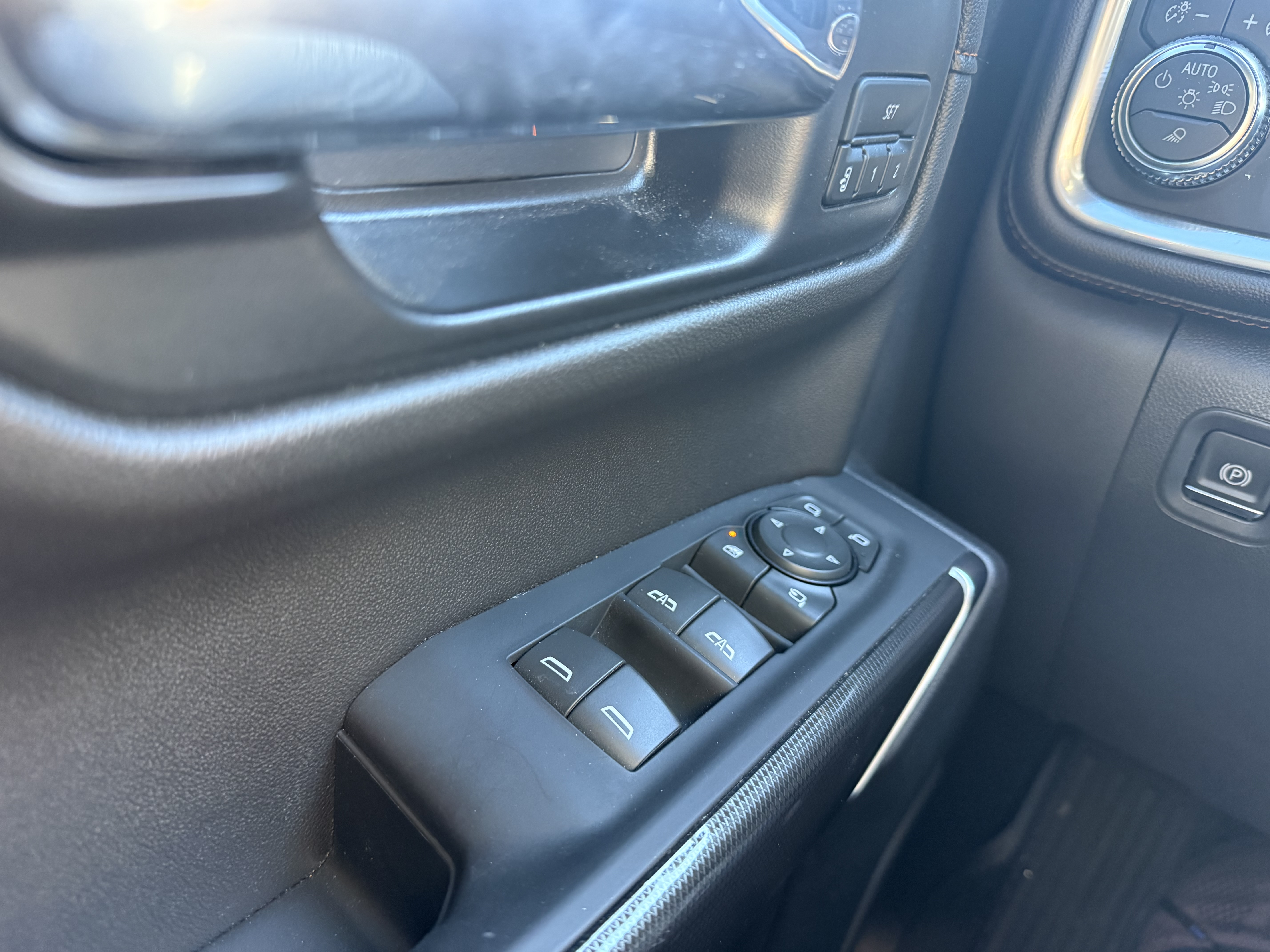 Used 2021 GMC Sierra 1500 AT4 AWD/4WD image 19