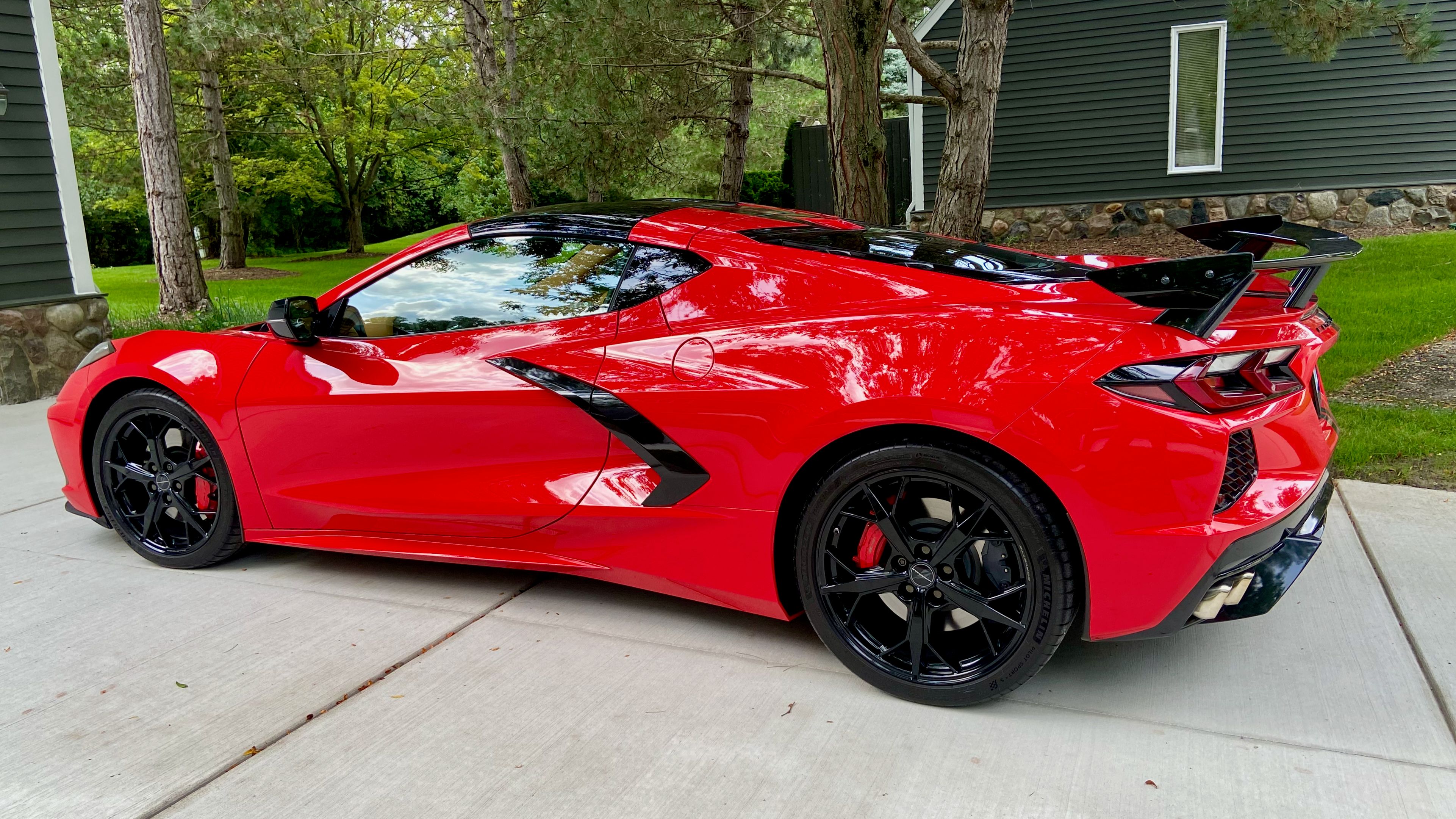 Used 2020 Chevrolet Corvette Stingray Premium Cpe w/ 3LT Preferred Equipment Group RWD image 10
