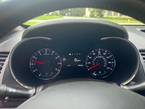 Used 2017 Kia Forte S w/ S Technology Package FWD image 10