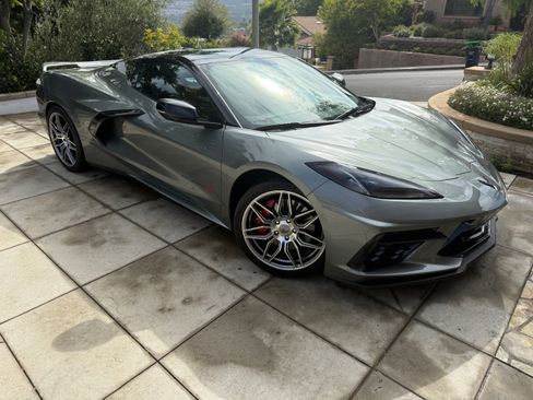 Used 2022 Chevrolet Corvette Stingray Preferred Conv w/ Z51 Performance Package RWD image 1