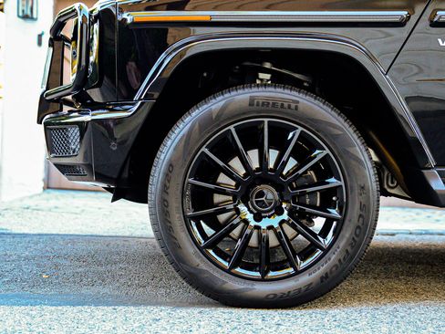 Used 2023 Mercedes-Benz G 550 image 14