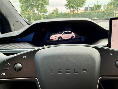 Used 2023 Tesla Model X AWD/4WD image 20