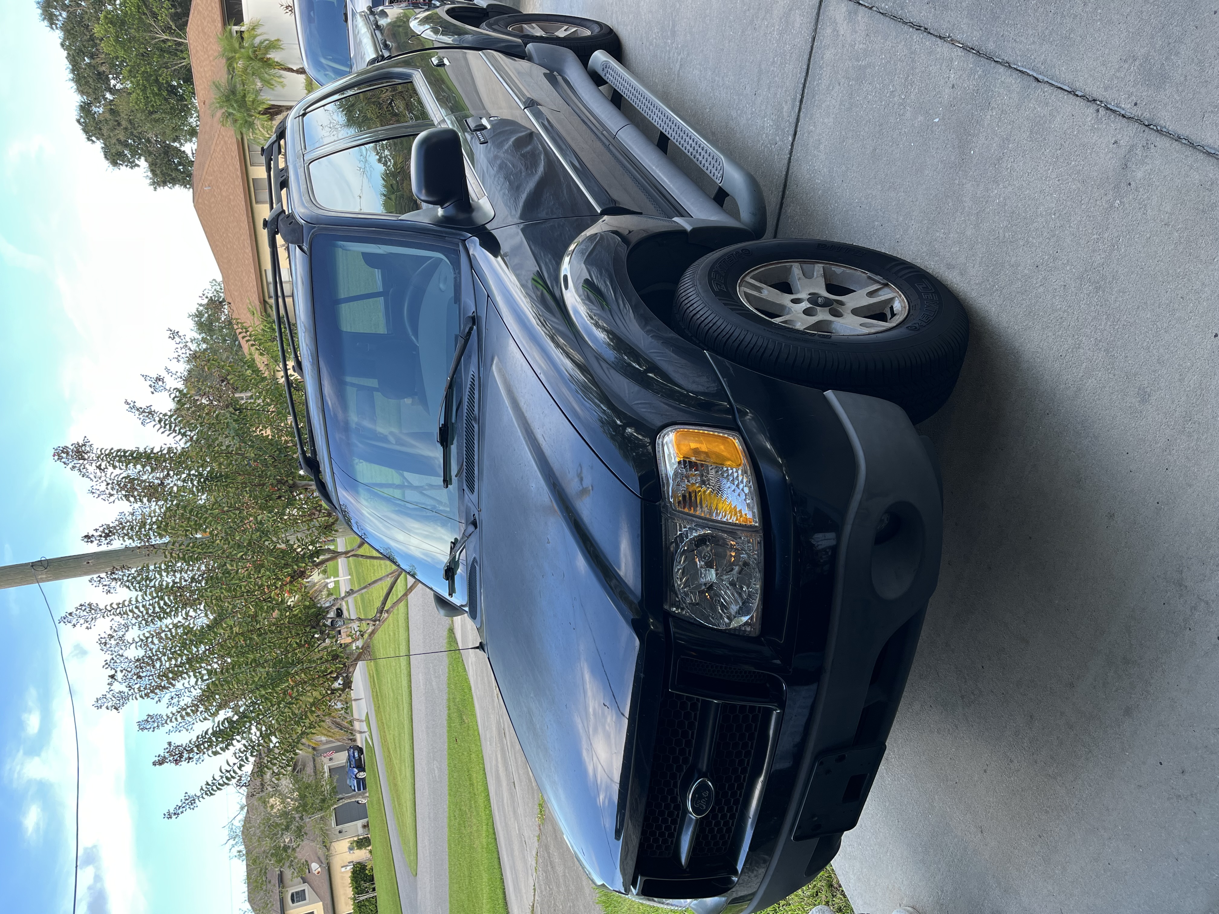 Used 2005 Ford Explorer Sport Trac XLT RWD image 11