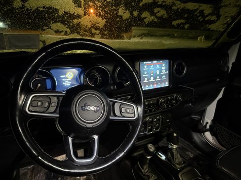 Used 2021 Jeep Gladiator Overland w/ Popular Equipment Package image 10