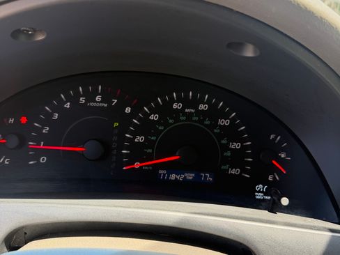 Used 2009 Toyota Camry LE FWD image 10