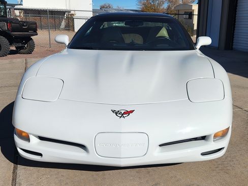 Used 1999 Chevrolet Corvette Coupe image 4