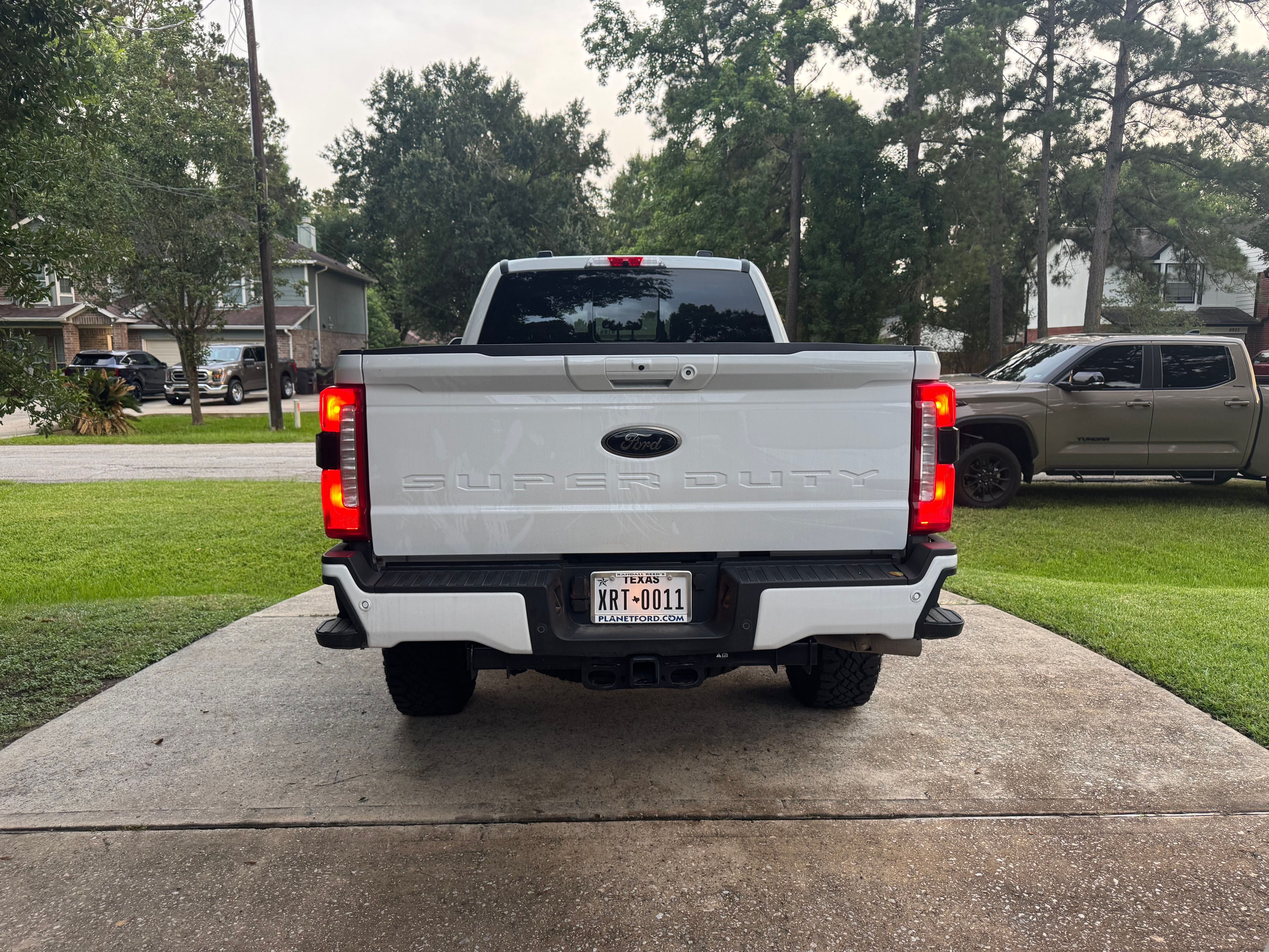 Used 2026 Ford F250 Lariat AWD/4WD image 2
