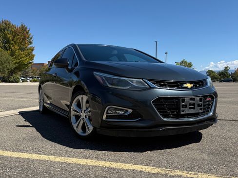 Used 2017 Chevrolet Cruze Premier image 1
