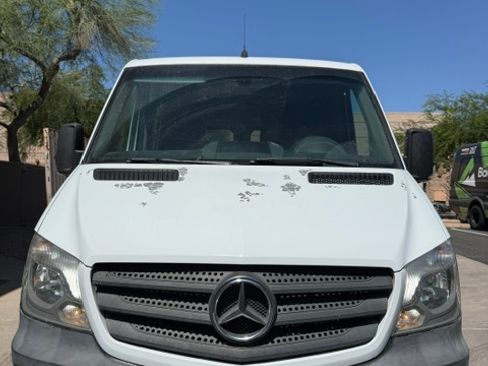 Used 2016 Mercedes-Benz Sprinter 2500 image 2