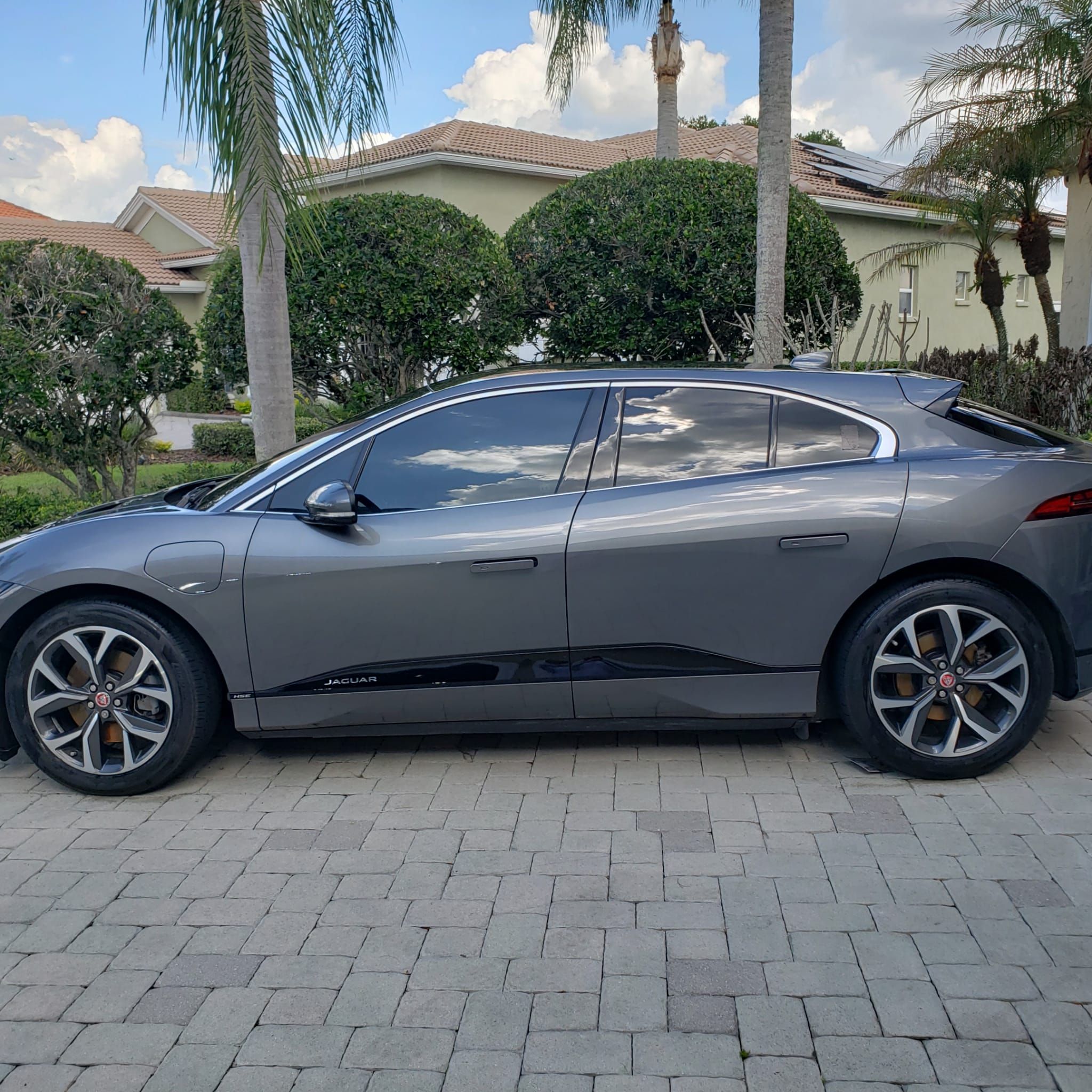 Used 2020 Jaguar I-PACE HSE AWD/4WD image 2