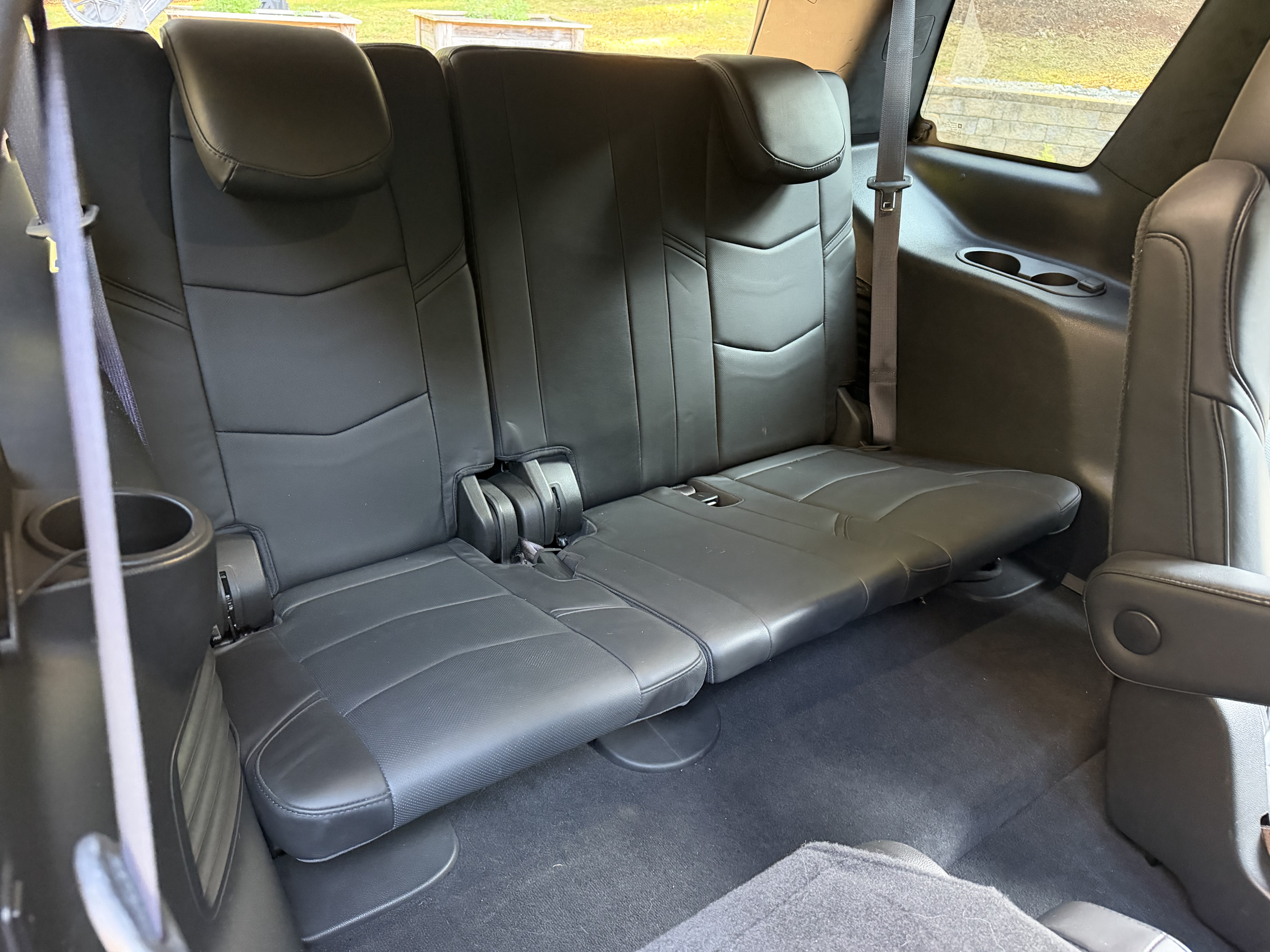 Used 2017 Cadillac Escalade Platinum AWD/4WD image 12