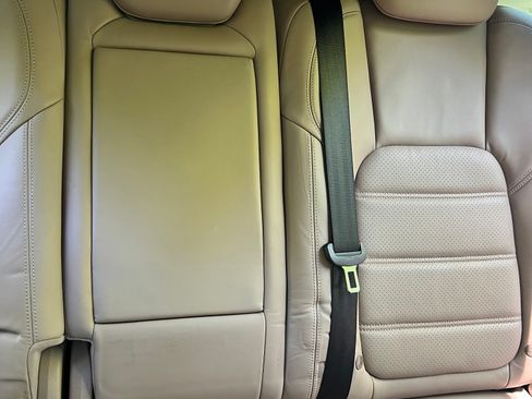 Used 2011 Porsche Cayenne S AWD/4WD image 22