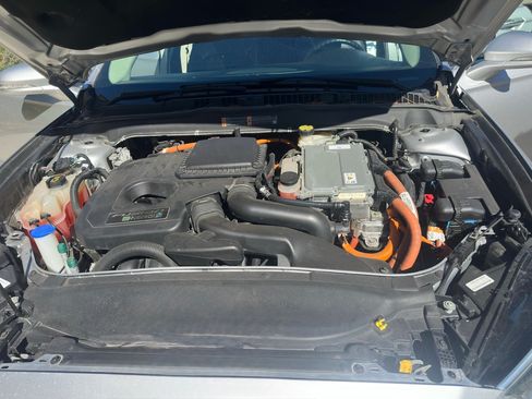 Used 2017 Ford Fusion Energi SE image 21