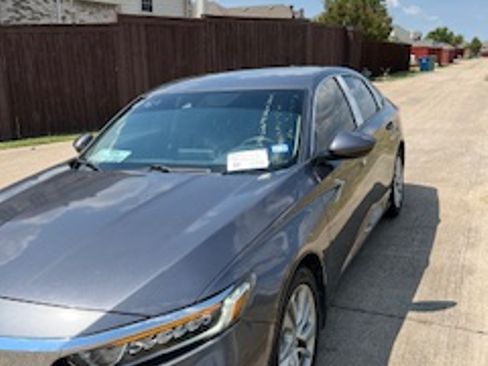 Used 2018 Honda Accord LX image 4