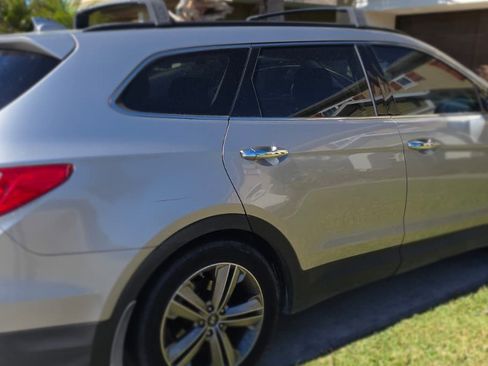 Used 2013 Hyundai Santa Fe Limited w/ Technology Pkg image 6