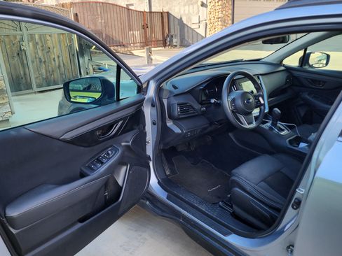 Used 2020 Subaru Outback image 8